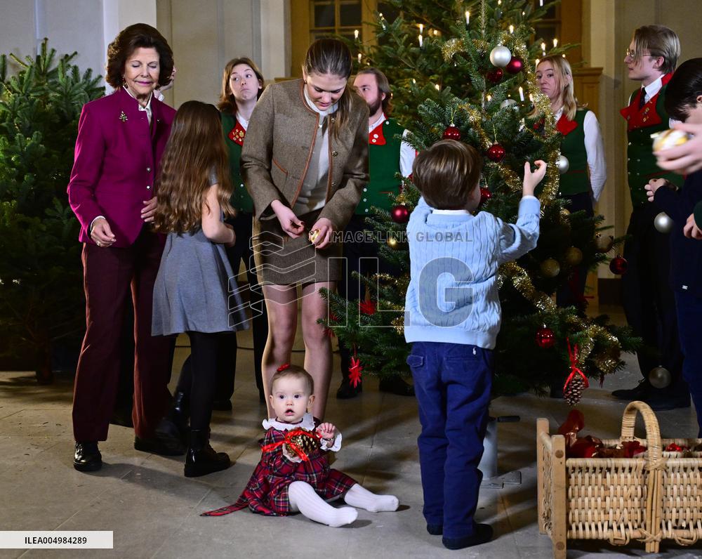 SWEDEN ROYAL PALACE CHRISTMAS TREE