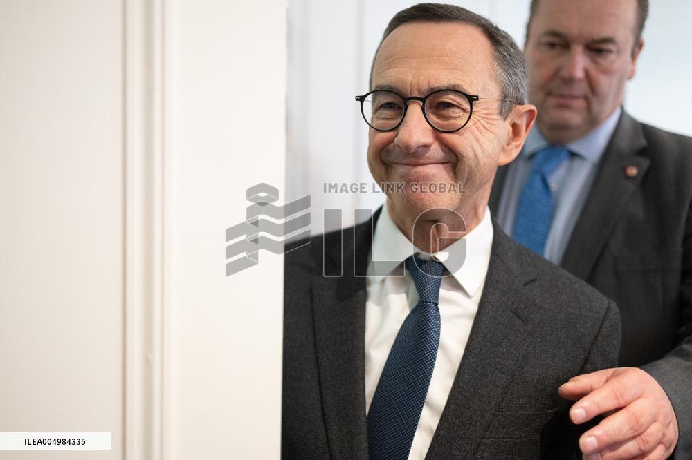 Les Republicains No to Mercosur Press Conference - Paris