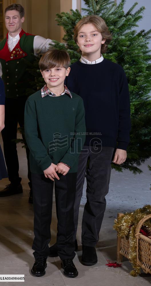 ROYAL CHRISTMAS TREE
