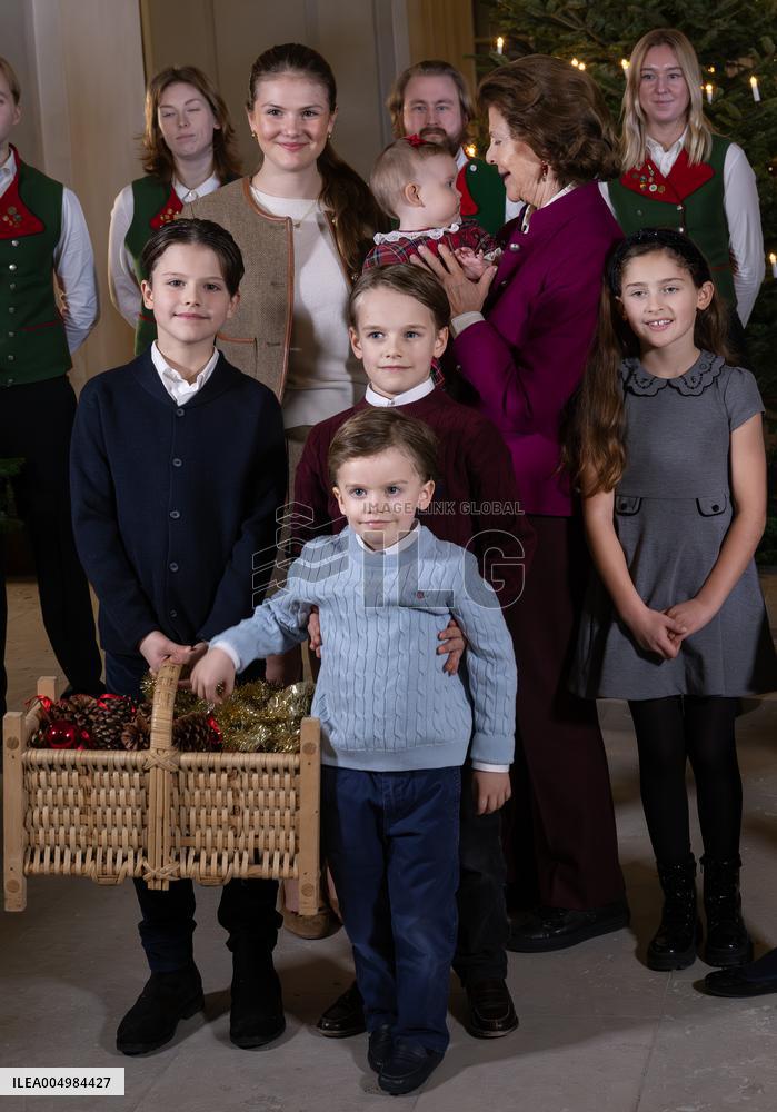 ROYAL CHRISTMAS TREE