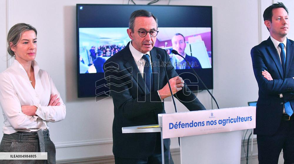 Les Republicains Meeting After Clashes Between Farmers And Breeders - Paris