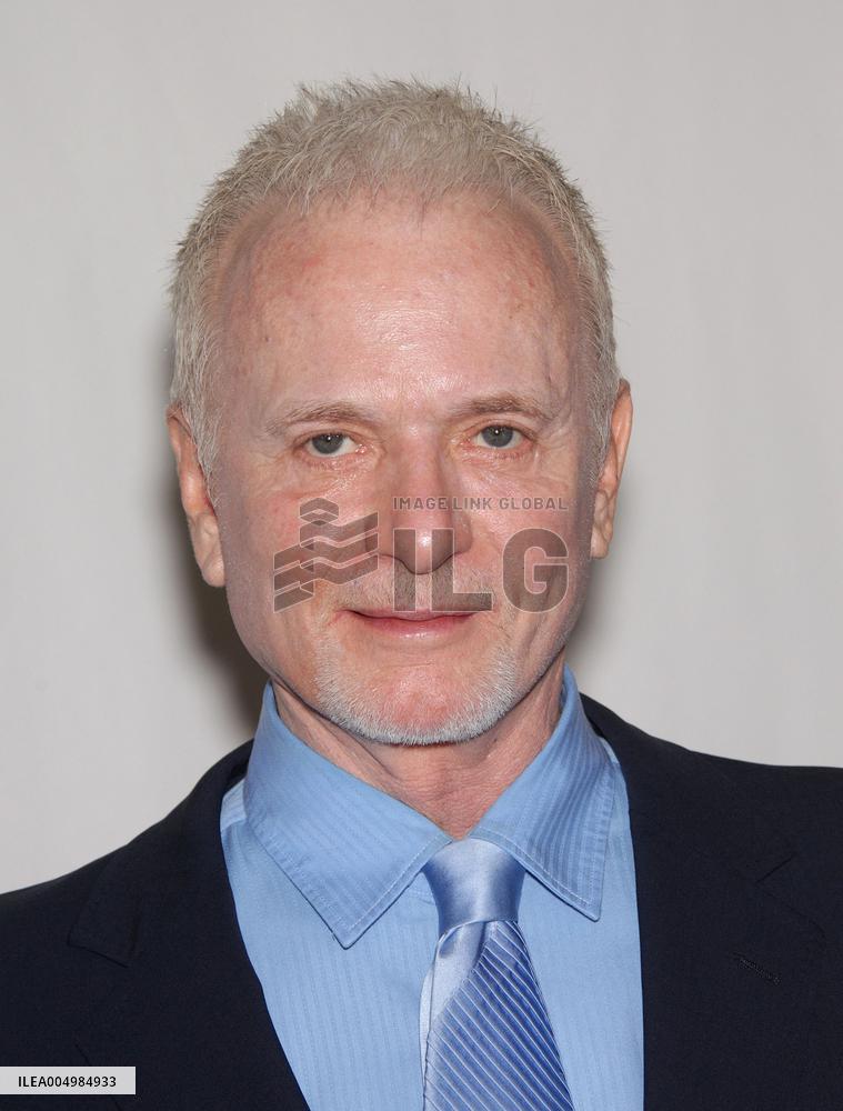 Anthony Geary 1947 - 2025