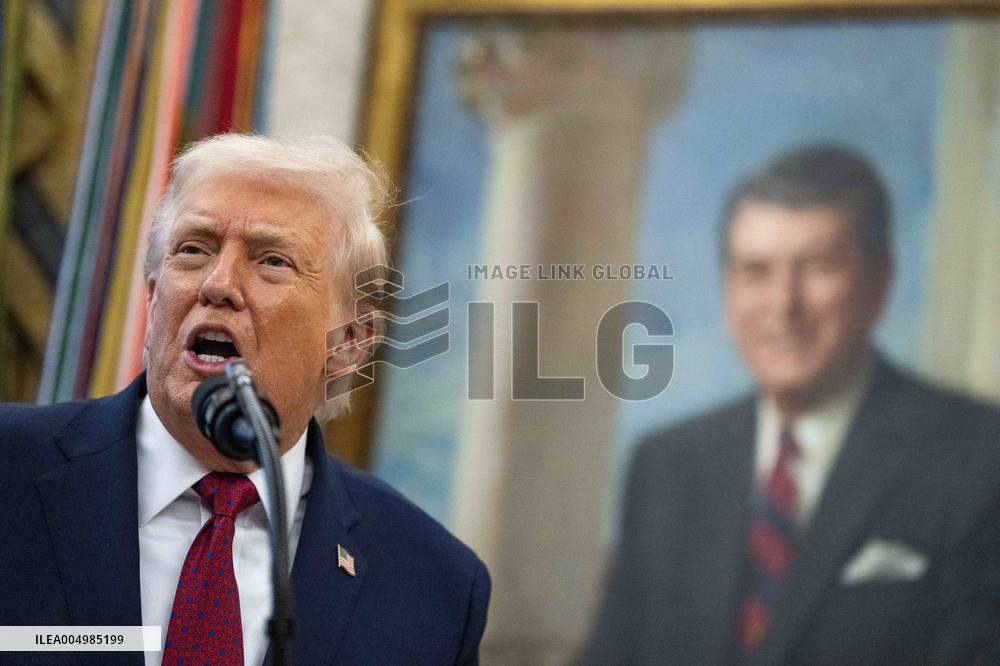 President Donald Trump Awards Mexican Border Defense Medal in Oval Office