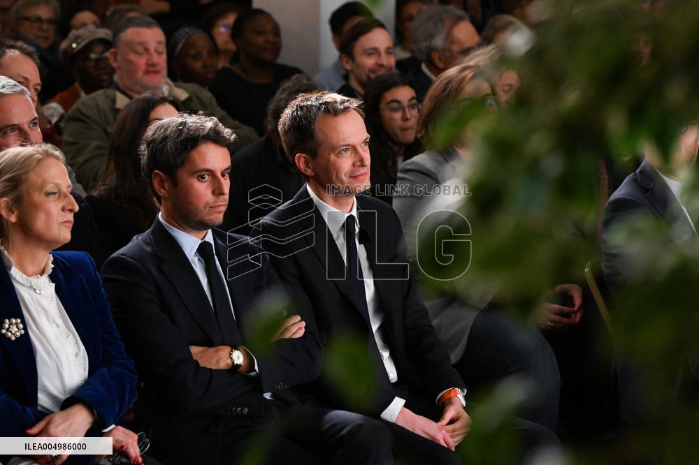 Meeting Of Pierre-Yves Bournazel Horizons Candidate For Mayor Of Paris 2026 - Paris