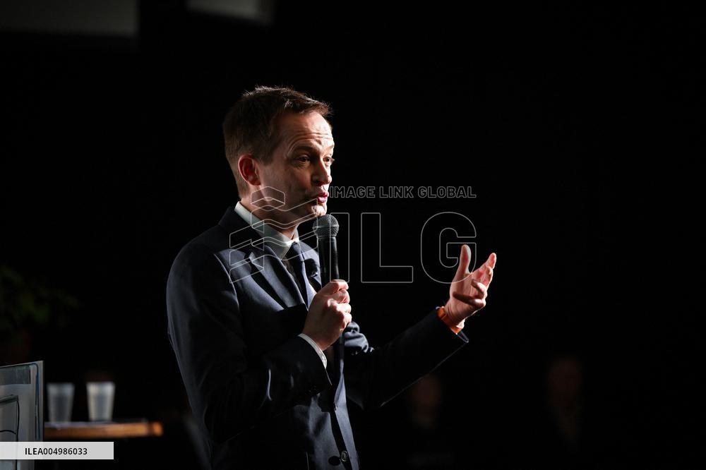 Meeting Of Pierre-Yves Bournazel Horizons Candidate For Mayor Of Paris 2026 - Paris