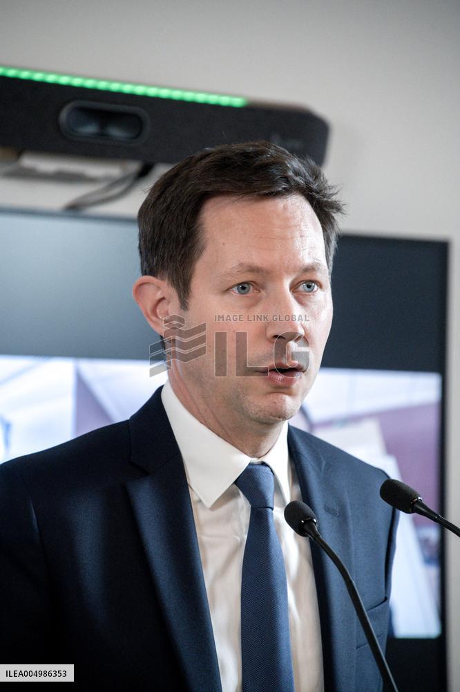 Les Republicains Meeting After Clashes Between Farmers And Breeders - Paris
