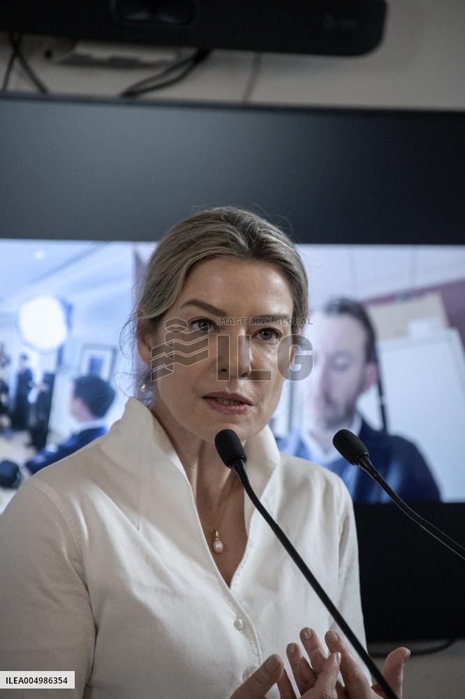 Les Republicains Meeting After Clashes Between Farmers And Breeders - Paris