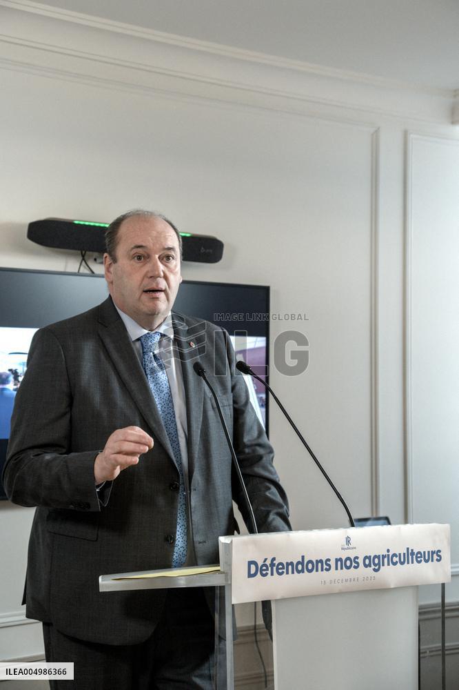 Les Republicains Meeting After Clashes Between Farmers And Breeders - Paris
