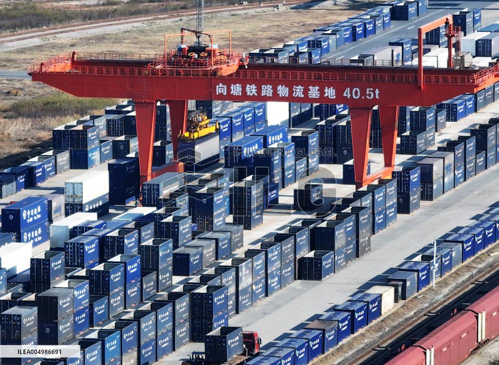 Nanchang International Land Port Foreign Trade Train