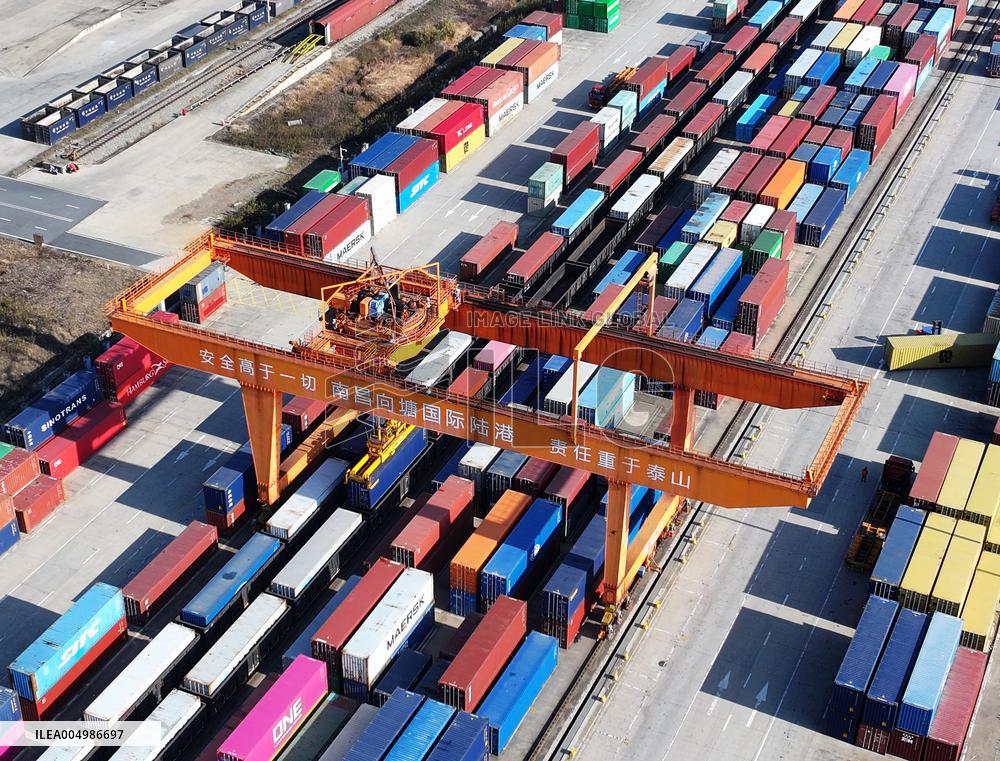 Nanchang International Land Port Foreign Trade Train