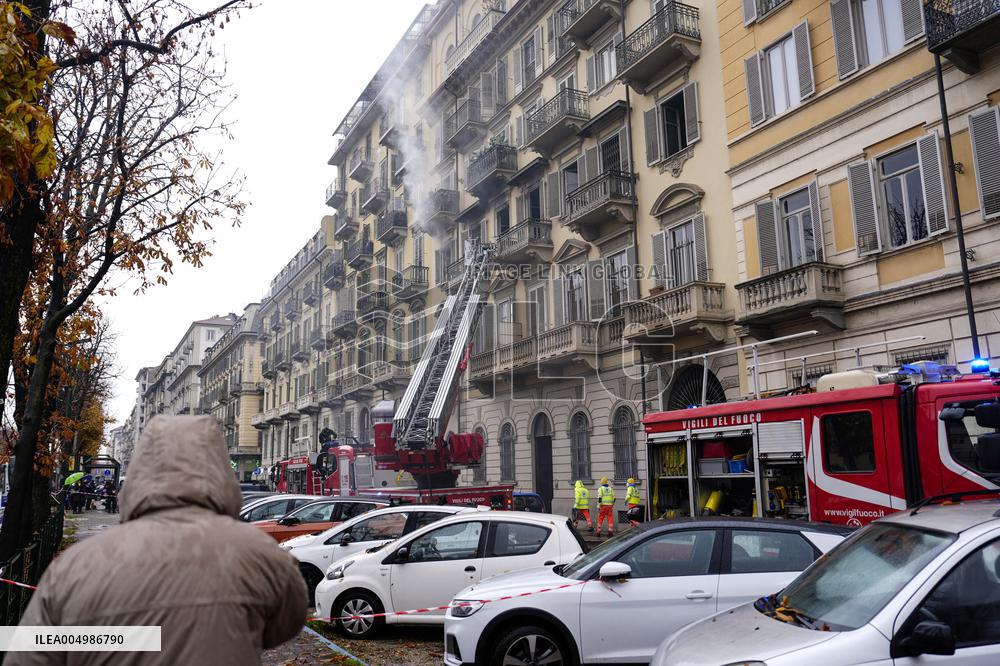 Fire Breaks Out In Palazzo On Corso Re Umberto - Italy