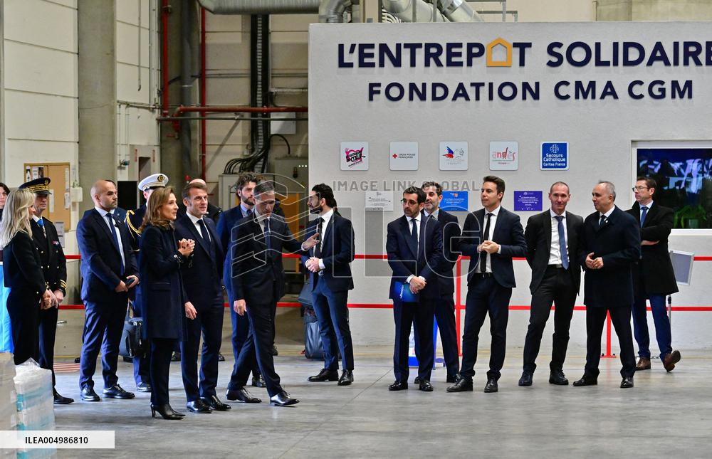 Macron Discusses Democracy Challenges With Readers - Marseille