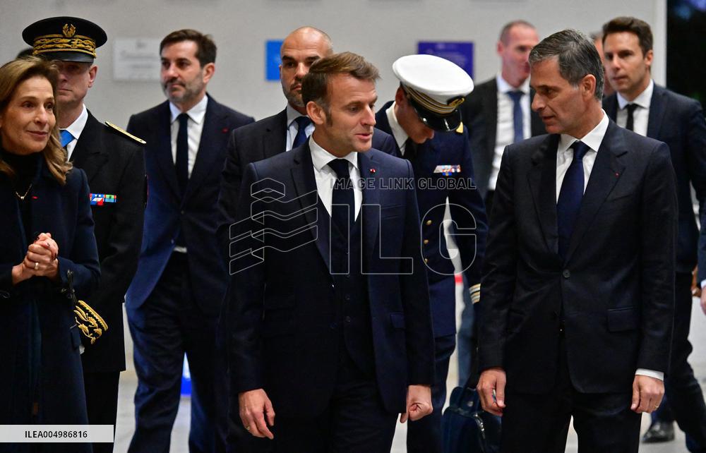 Macron Discusses Democracy Challenges With Readers - Marseille