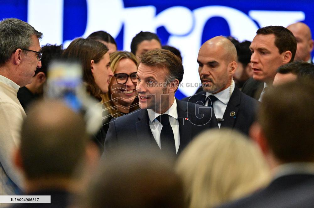 Macron Discusses Democracy Challenges With Readers - Marseille