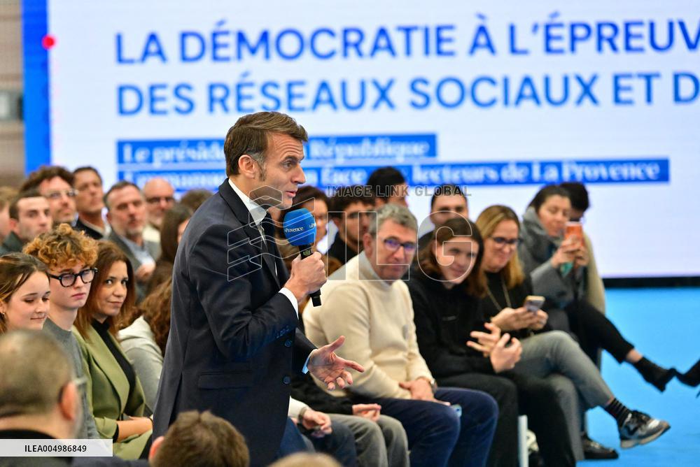 Macron Discusses Democracy Challenges With Readers - Marseille