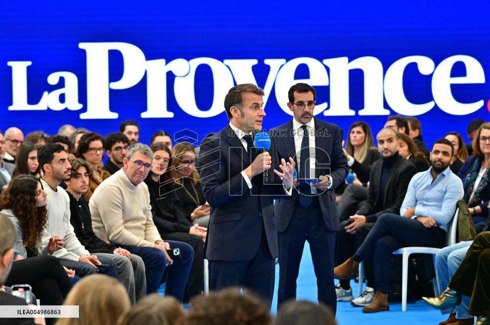 Macron Discusses Democracy Challenges With Readers - Marseille