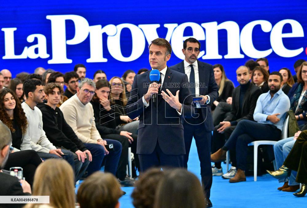Macron Discusses Democracy Challenges With Readers - Marseille