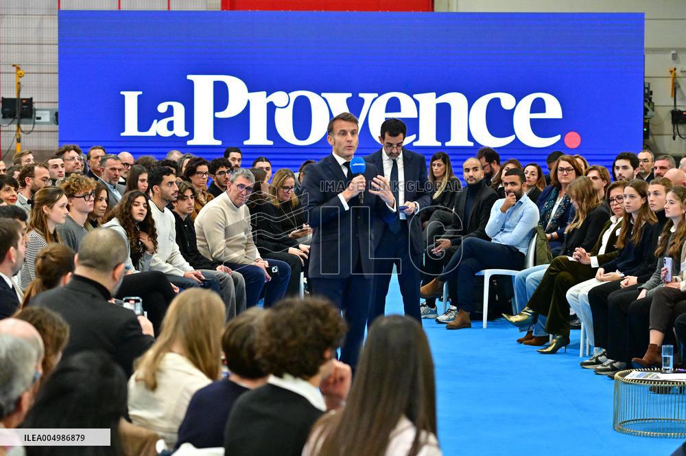 Macron Discusses Democracy Challenges With Readers - Marseille