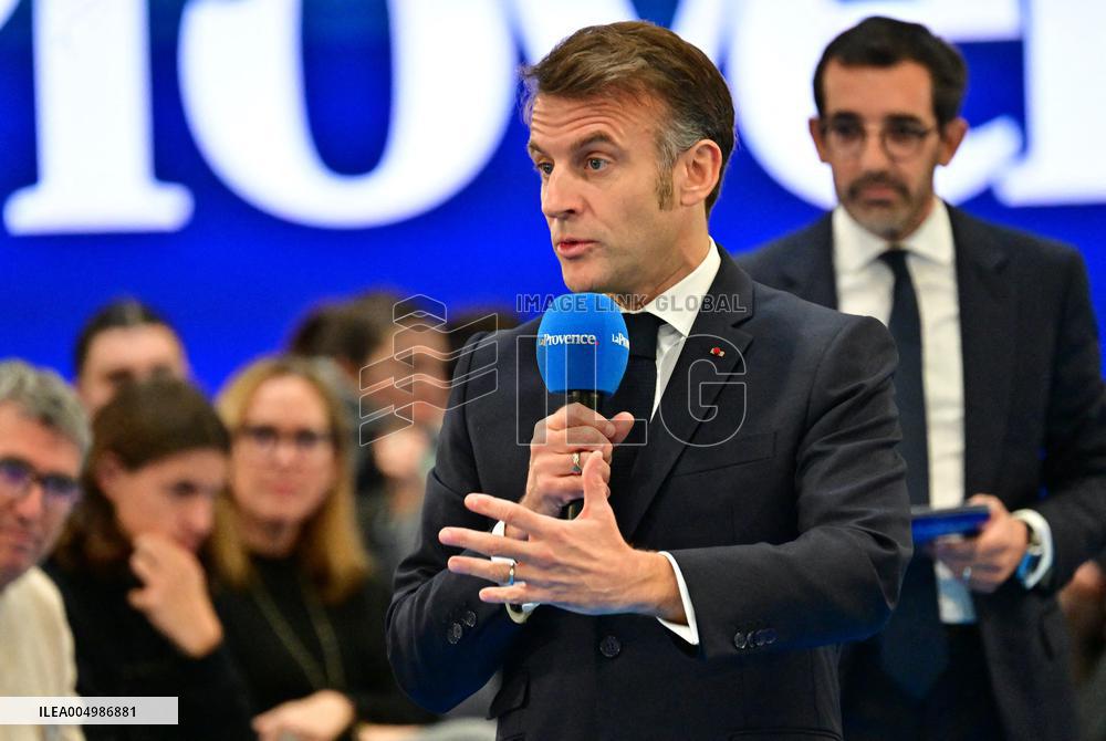 Macron Discusses Democracy Challenges With Readers - Marseille