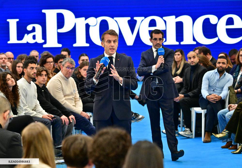 Macron Discusses Democracy Challenges With Readers - Marseille