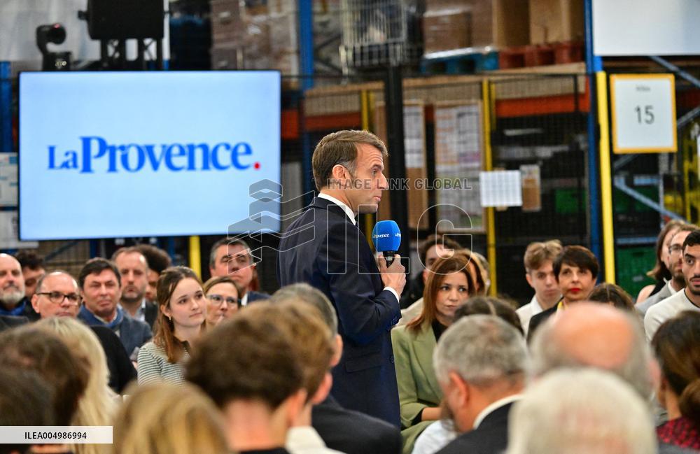 Macron Discusses Democracy Challenges With Readers - Marseille