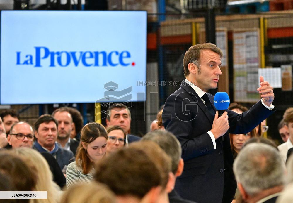 Macron Discusses Democracy Challenges With Readers - Marseille