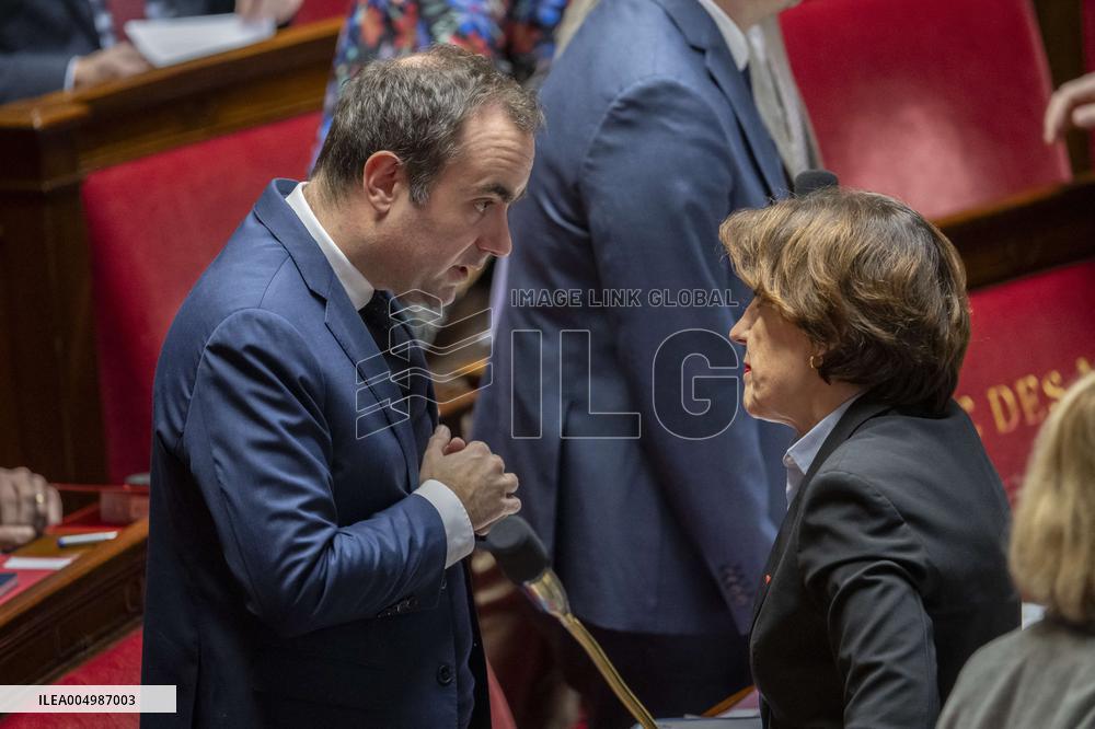 Session of Questions to The Government - Paris