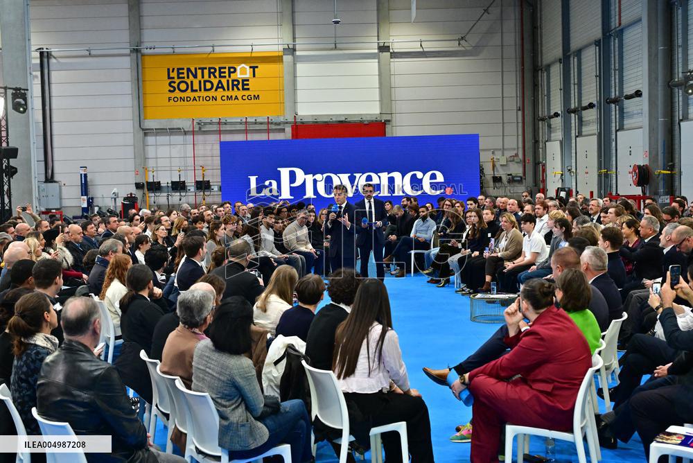 Macron Discusses Democracy Challenges With Readers - Marseille