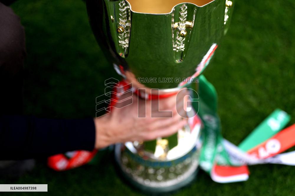 The Italian Super Cup Trophy Arrives In Saudi Arabia