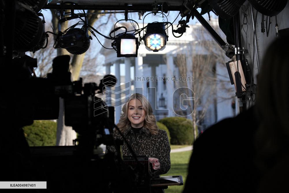 Karoline Leavitt talks to the media - Washington
