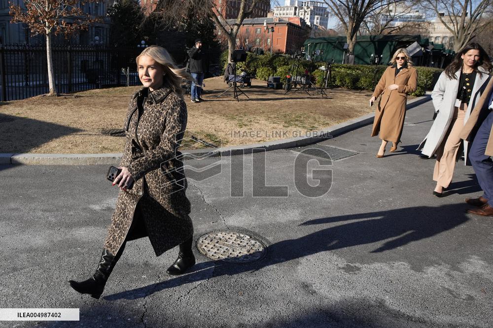 Karoline Leavitt talks to the media - Washington