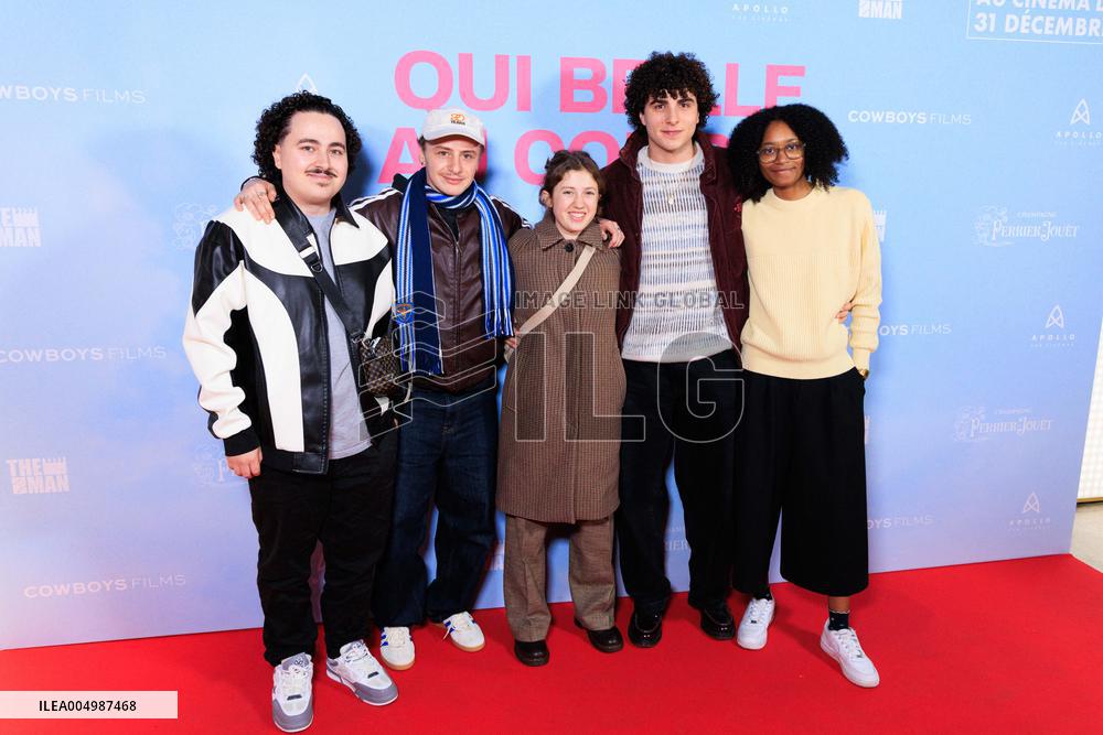 Qui Brille Au Combat - Paris