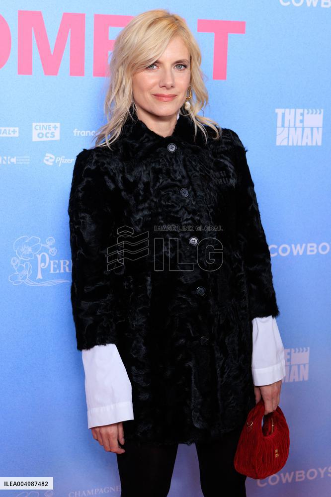 Qui Brille Au Combat - Paris