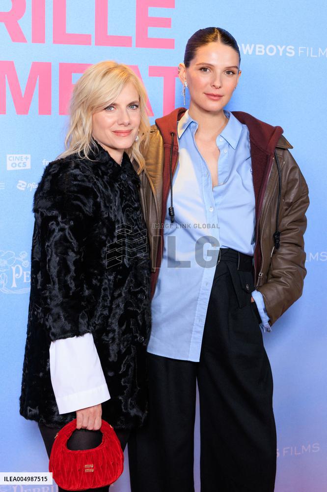 Qui Brille Au Combat - Paris