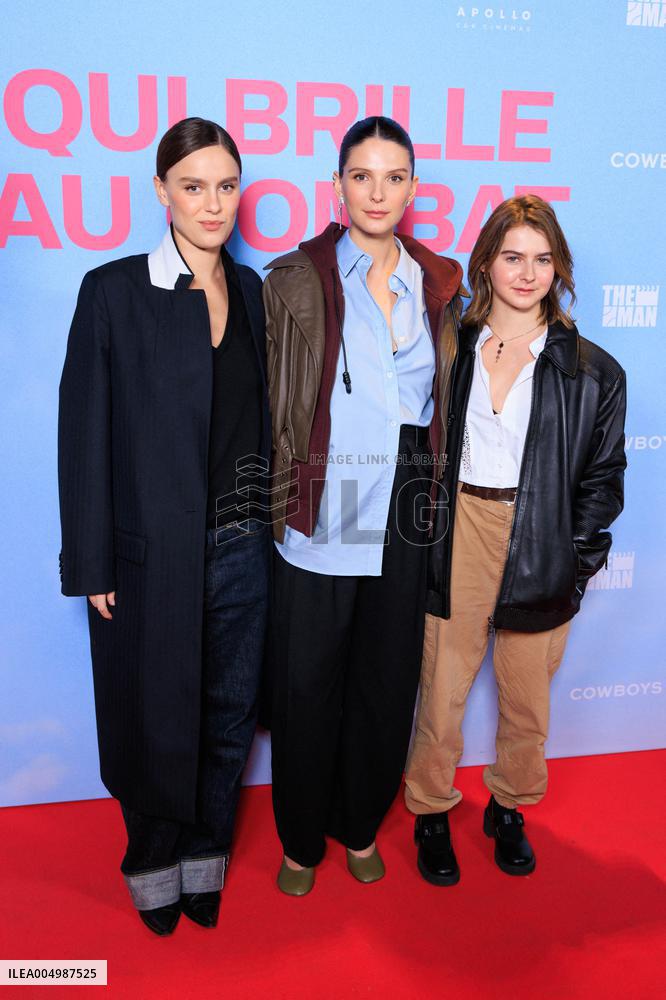 Qui Brille Au Combat - Paris
