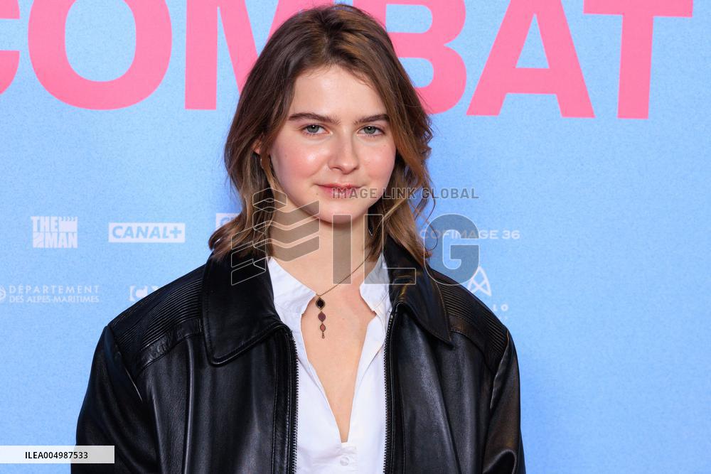 Qui Brille Au Combat - Paris