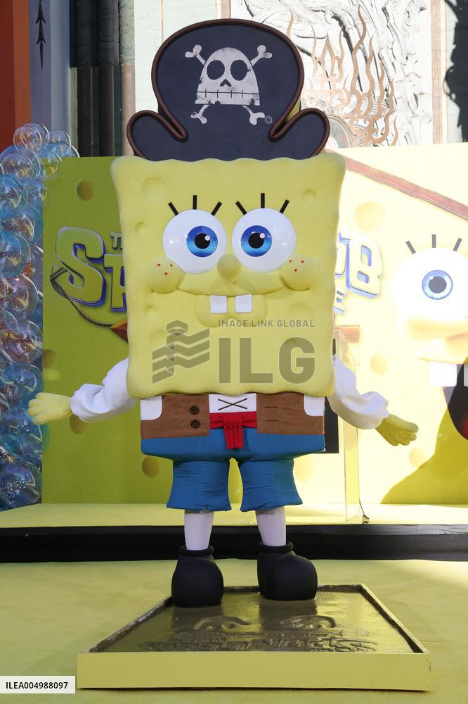 Spongebob Squarepants Places His Hand And Footprints In Cement - LA