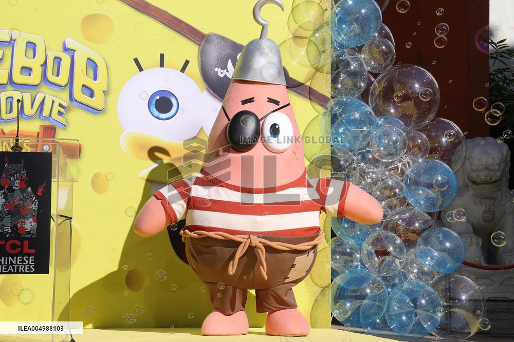 Spongebob Squarepants Places His Hand And Footprints In Cement - LA