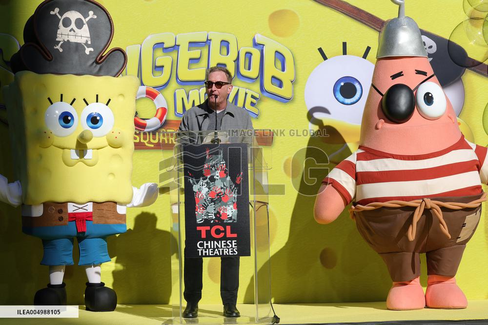 Spongebob Squarepants Places His Hand And Footprints In Cement - LA