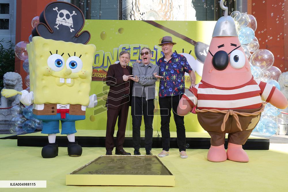 Spongebob Squarepants Places His Hand And Footprints In Cement - LA