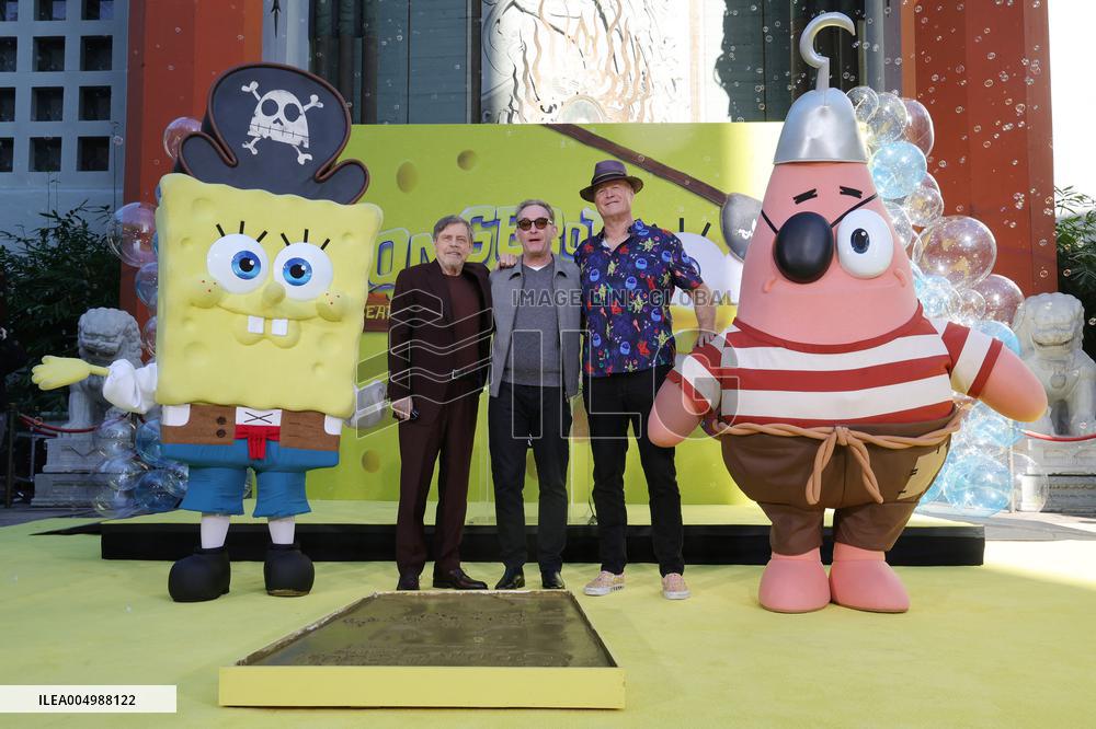 Spongebob Squarepants Places His Hand And Footprints In Cement - LA