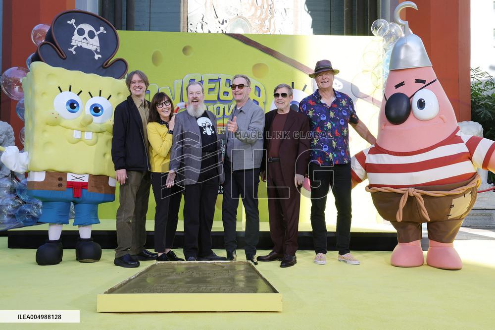 Spongebob Squarepants Places His Hand And Footprints In Cement - LA