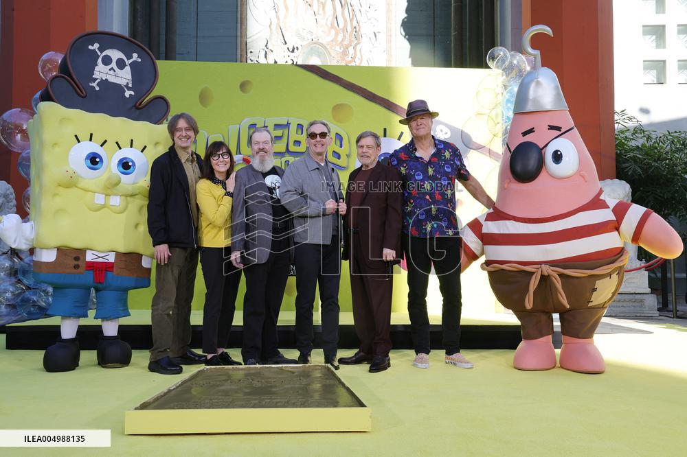 Spongebob Squarepants Places His Hand And Footprints In Cement - LA