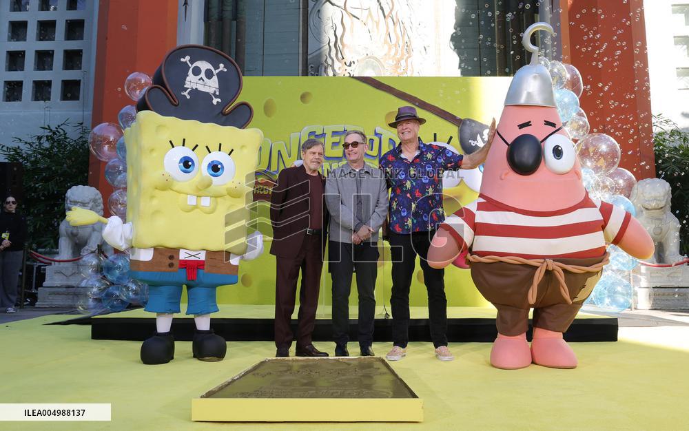 Spongebob Squarepants Places His Hand And Footprints In Cement - LA