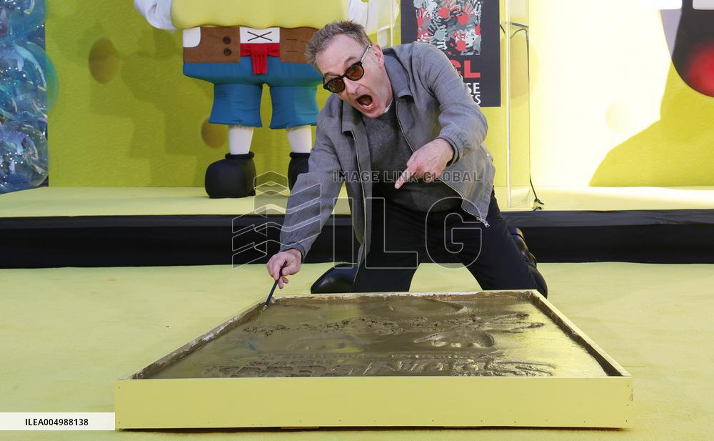 Spongebob Squarepants Places His Hand And Footprints In Cement - LA