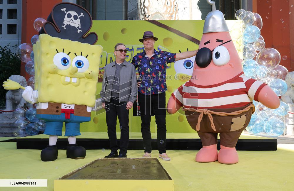 Spongebob Squarepants Places His Hand And Footprints In Cement - LA