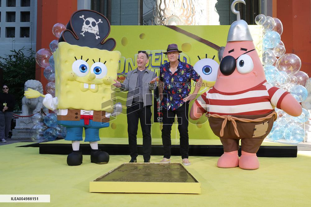 Spongebob Squarepants Places His Hand And Footprints In Cement - LA