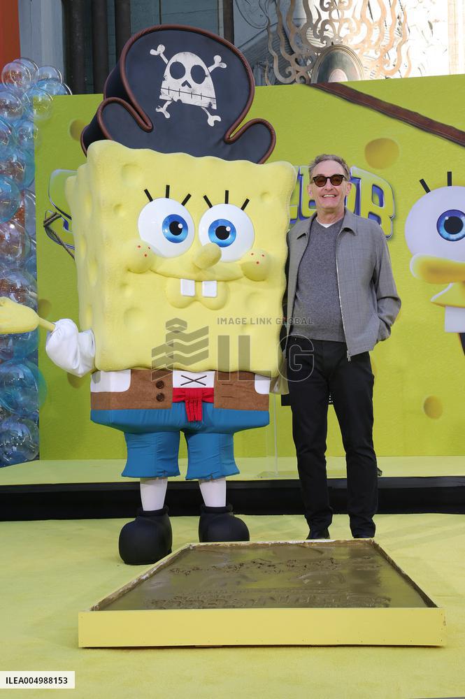 Spongebob Squarepants Places His Hand And Footprints In Cement - LA