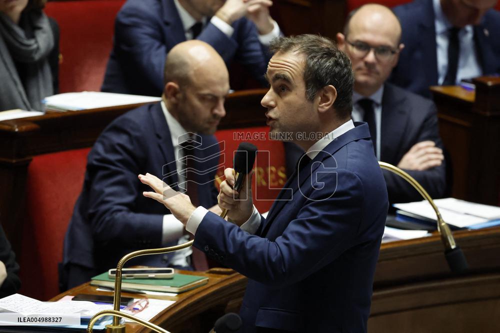 Session of Questions to the Government - Paris