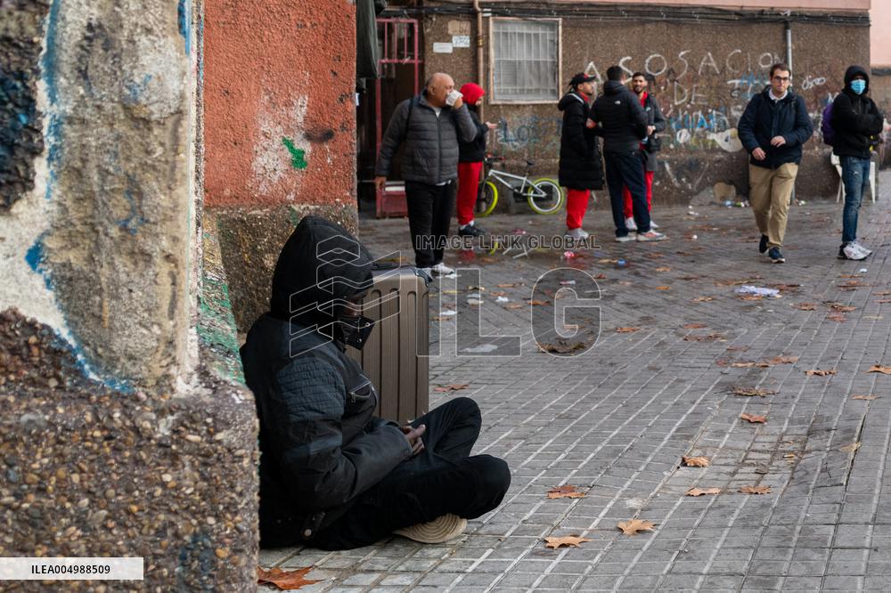 Mossos Prepare to Evict Settlement - Barcelona